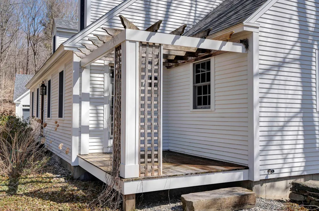 944 South Perry Road Barnard VT 05031