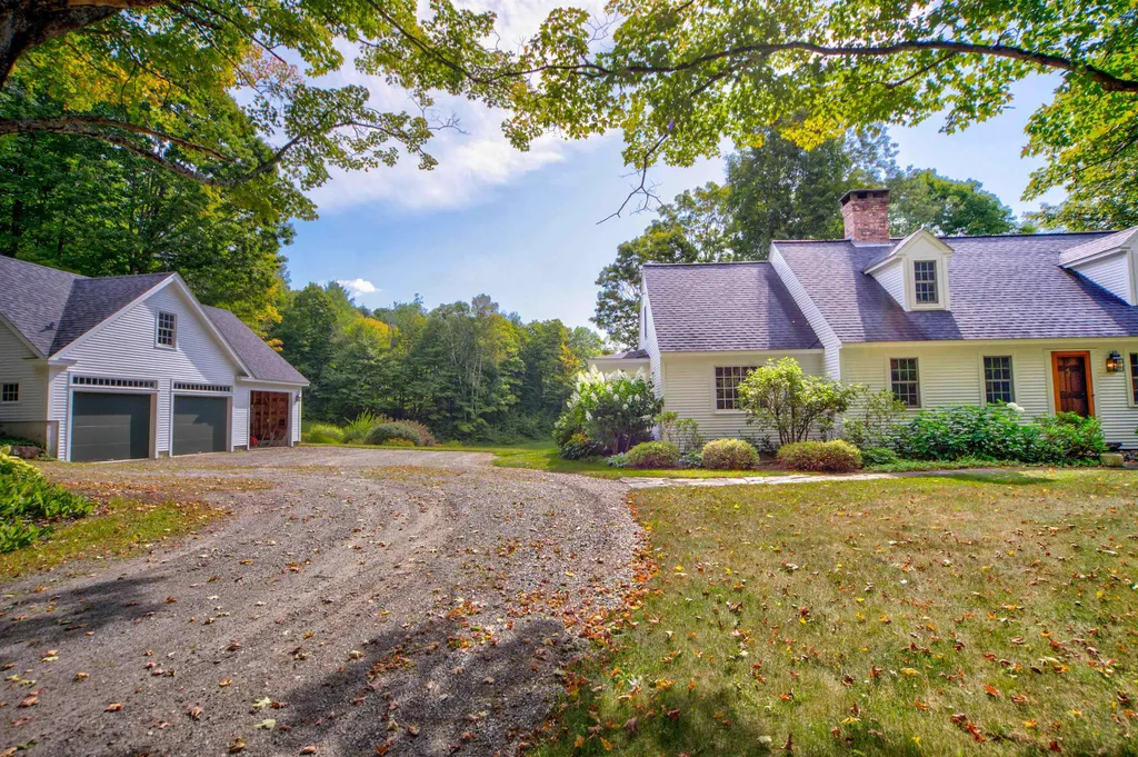 944 South Perry Road Barnard VT 05031