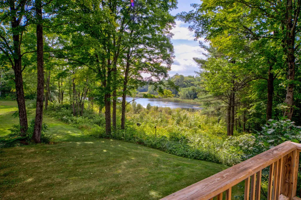944 South Perry Road Barnard VT 05031
