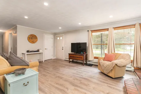 15 Ballard Street Fryeburg ME 04037