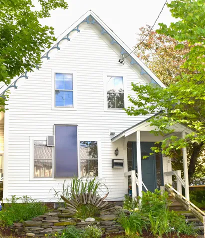 67 Frost Street Brattleboro VT 05301