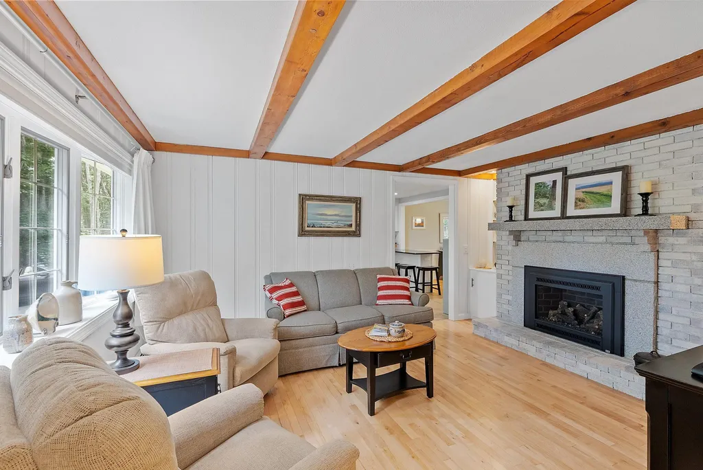 7 Berrywood Drive Wolfeboro NH 03894