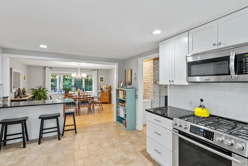 7 Berrywood Drive Wolfeboro NH 03894