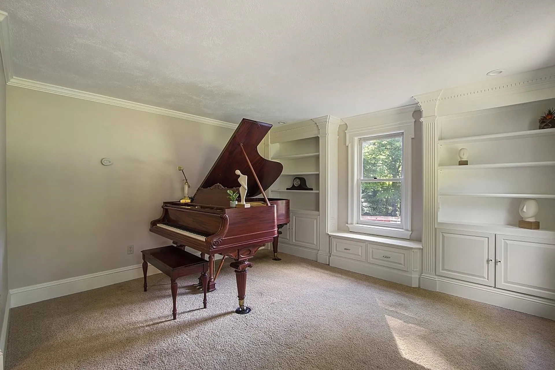 31 Geisser Road Hampstead NH 03841