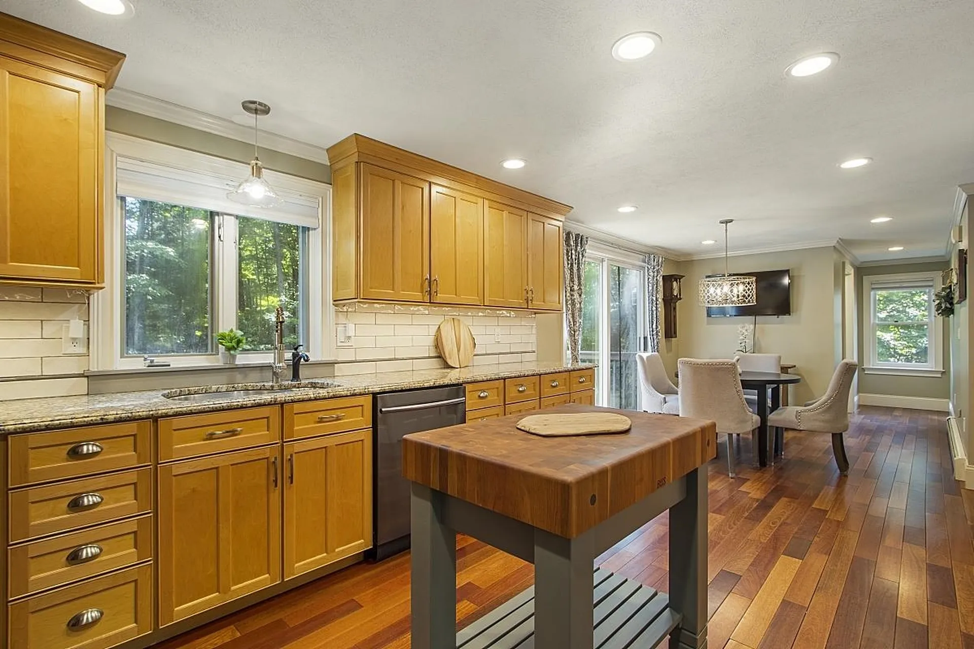 31 Geisser Road Hampstead NH 03841