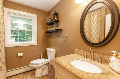 7 Tan Road Pittsfield NH 03263