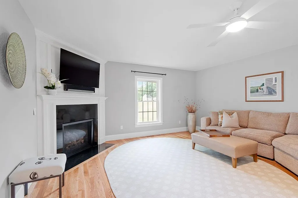 32 Winslow Drive Atkinson NH 03811