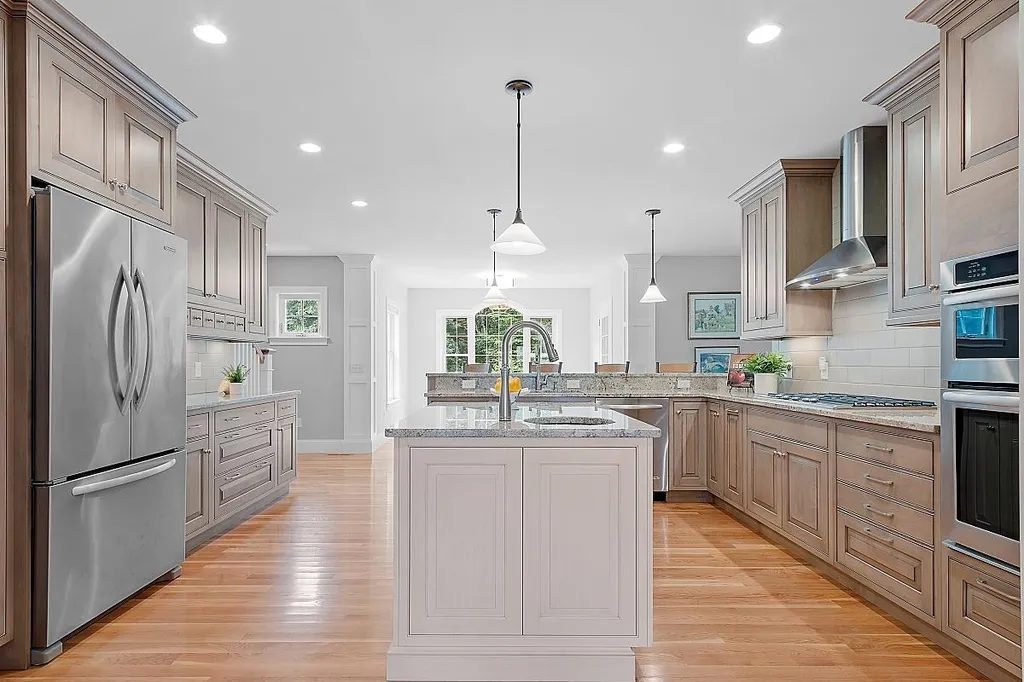 32 Winslow Drive Atkinson NH 03811