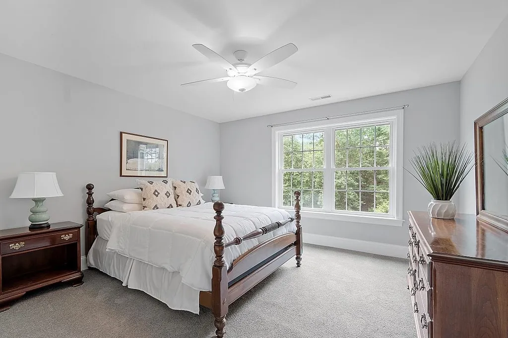 32 Winslow Drive Atkinson NH 03811