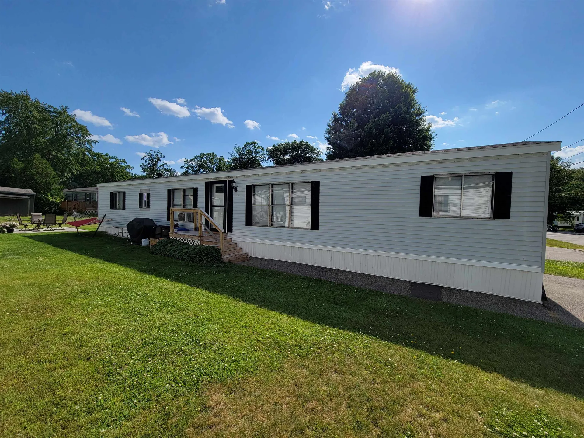 123 Sherwood Glen Somersworth NH 03878
