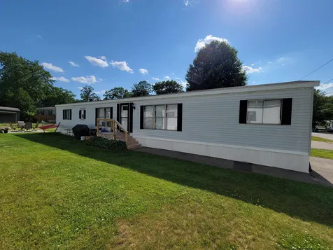 123 Sherwood Glen Somersworth NH 03878