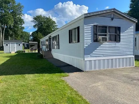 123 Sherwood Glen Somersworth NH 03878