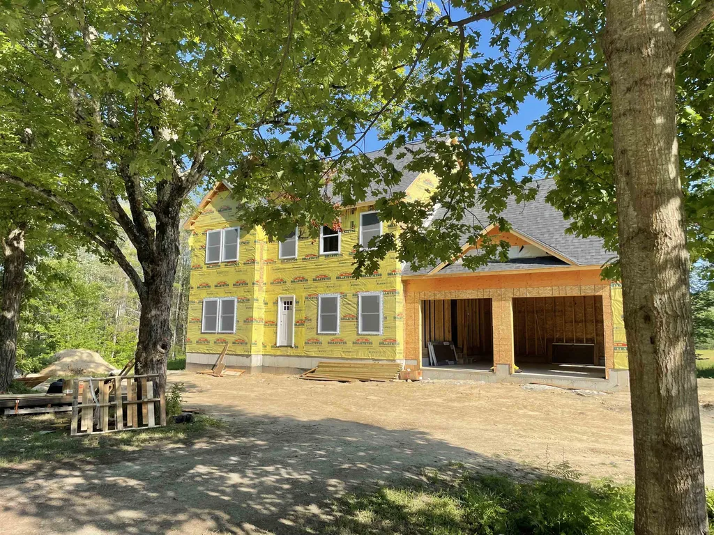 641 Old Hillsboro Road Henniker NH 03242