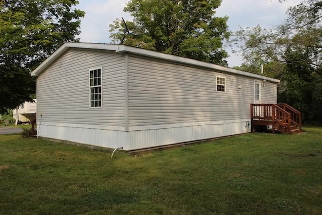 6 Stark Street Belmont NH 03220
