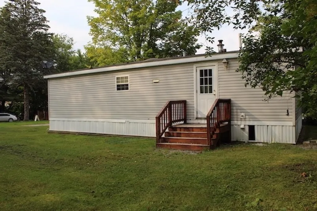 6 Stark Street Belmont NH 03220