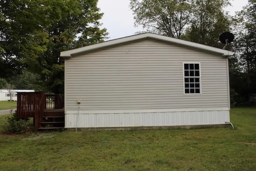 6 Stark Street Belmont NH 03220