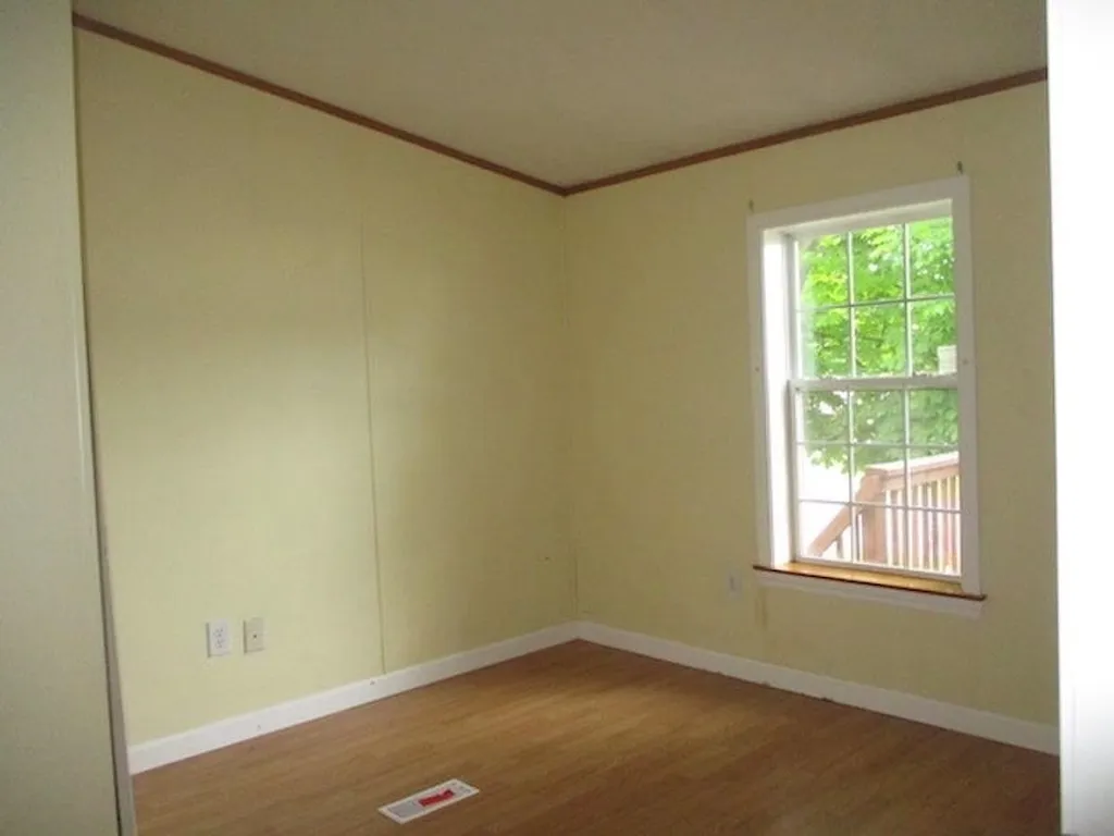 6 Stark Street Belmont NH 03220