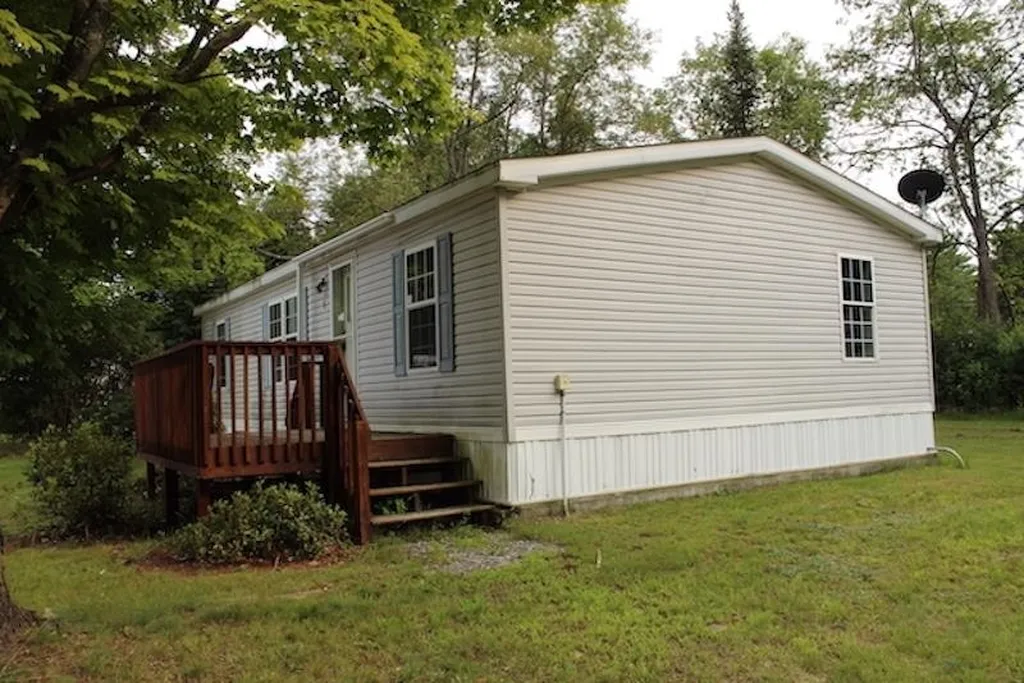 6 Stark Street Belmont NH 03220