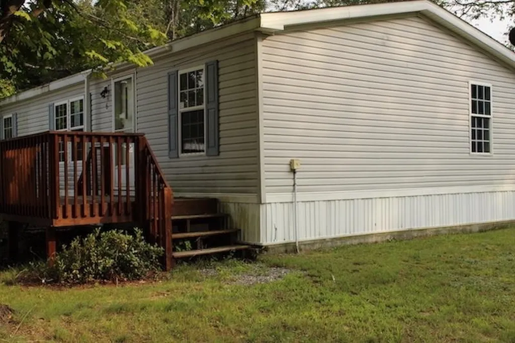 6 Stark Street Belmont NH 03220