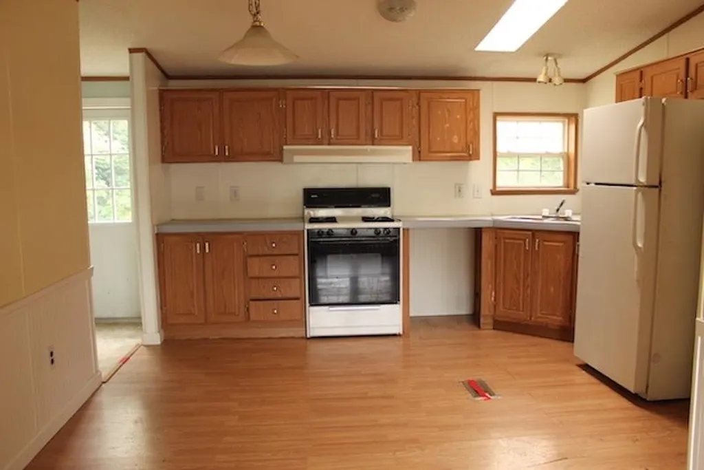 6 Stark Street Belmont NH 03220