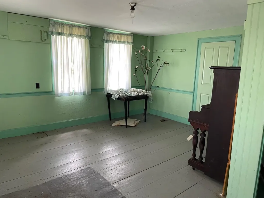 973 Whittier Highway Moultonborough NH 03254