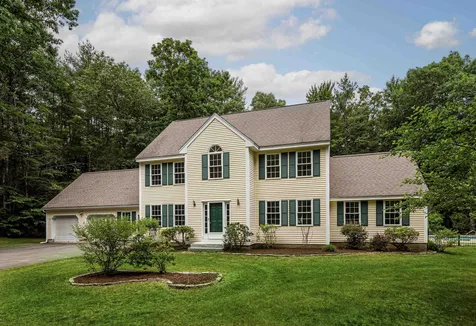 2 Crockett Lane Amherst NH 03031