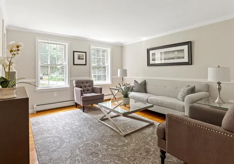 2 Crockett Lane Amherst NH 03031