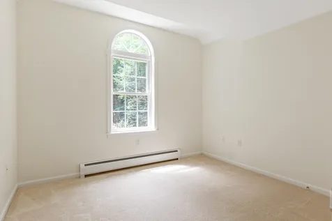 2 Crockett Lane Amherst NH 03031