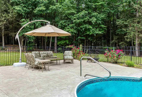 2 Crockett Lane Amherst NH 03031