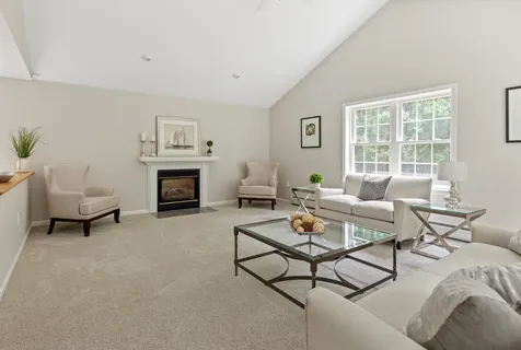 2 Crockett Lane Amherst NH 03031