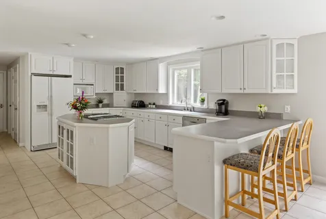 2 Crockett Lane Amherst NH 03031