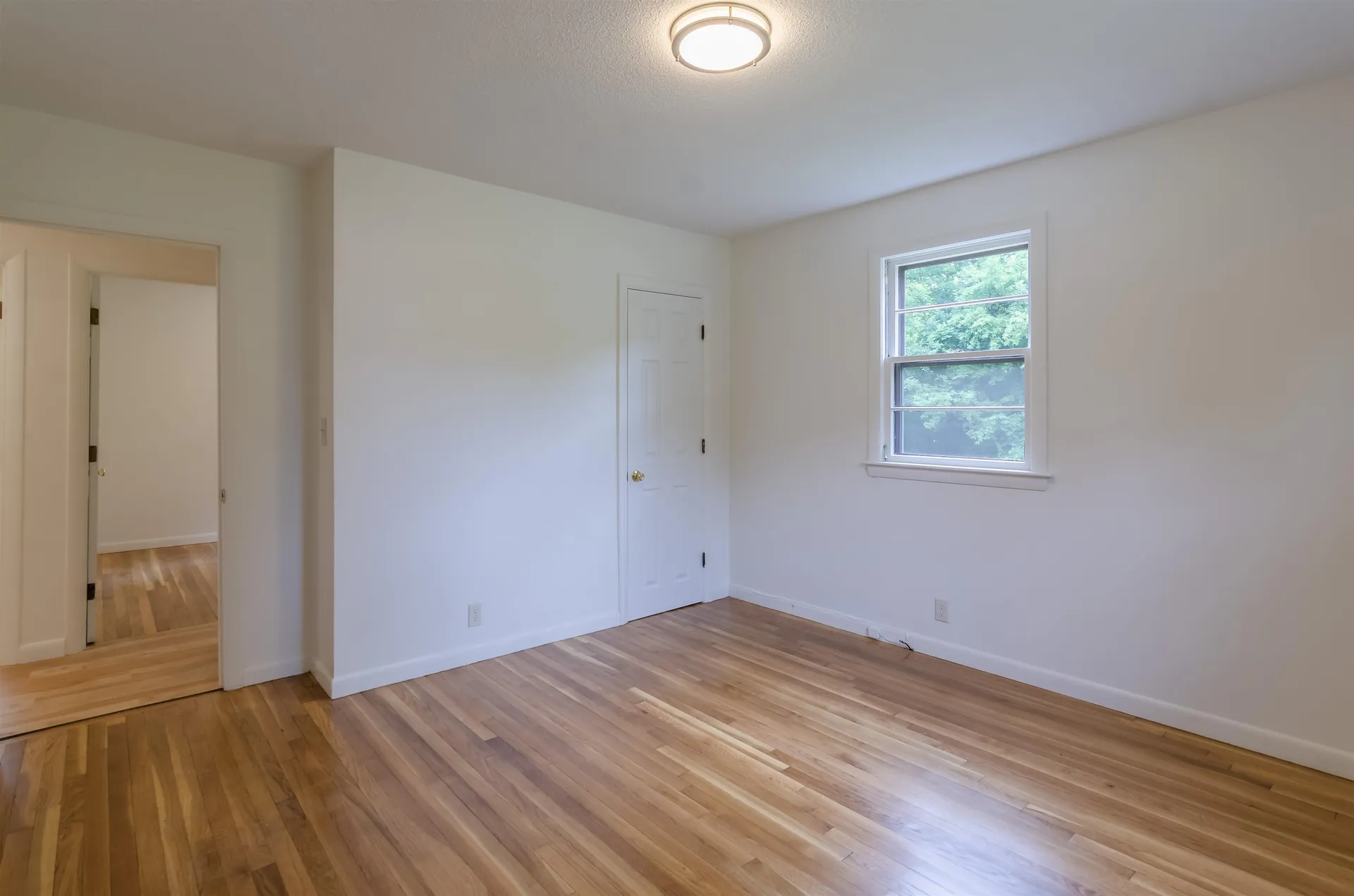 12-14 Victoria Circle Pelham NH 03076