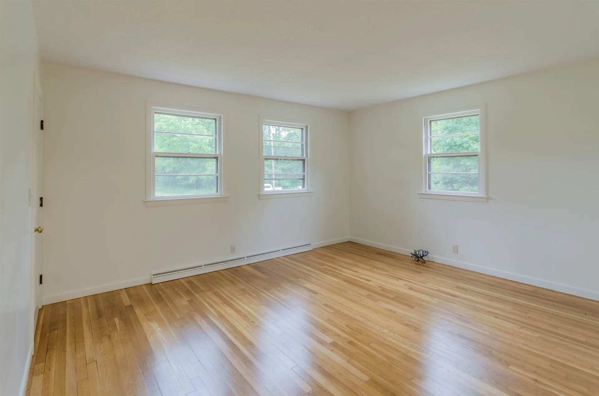 12-14 Victoria Circle Pelham NH 03076
