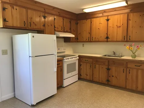 12-14 Victoria Circle Pelham NH 03076