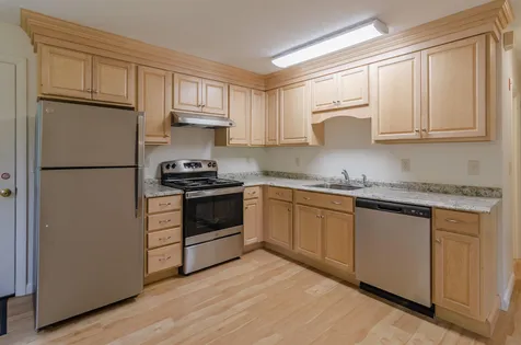 12-14 Victoria Circle Pelham NH 03076