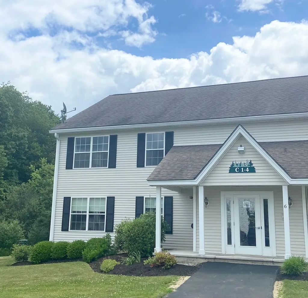 6 Tampa Drive Rochester NH 03867