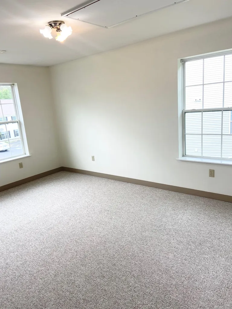 6 Tampa Drive Rochester NH 03867