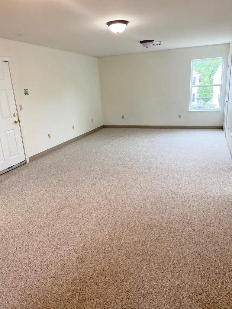 6 Tampa Drive Rochester NH 03867