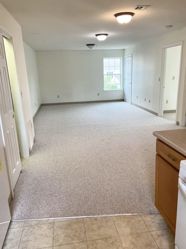 6 Tampa Drive Rochester NH 03867