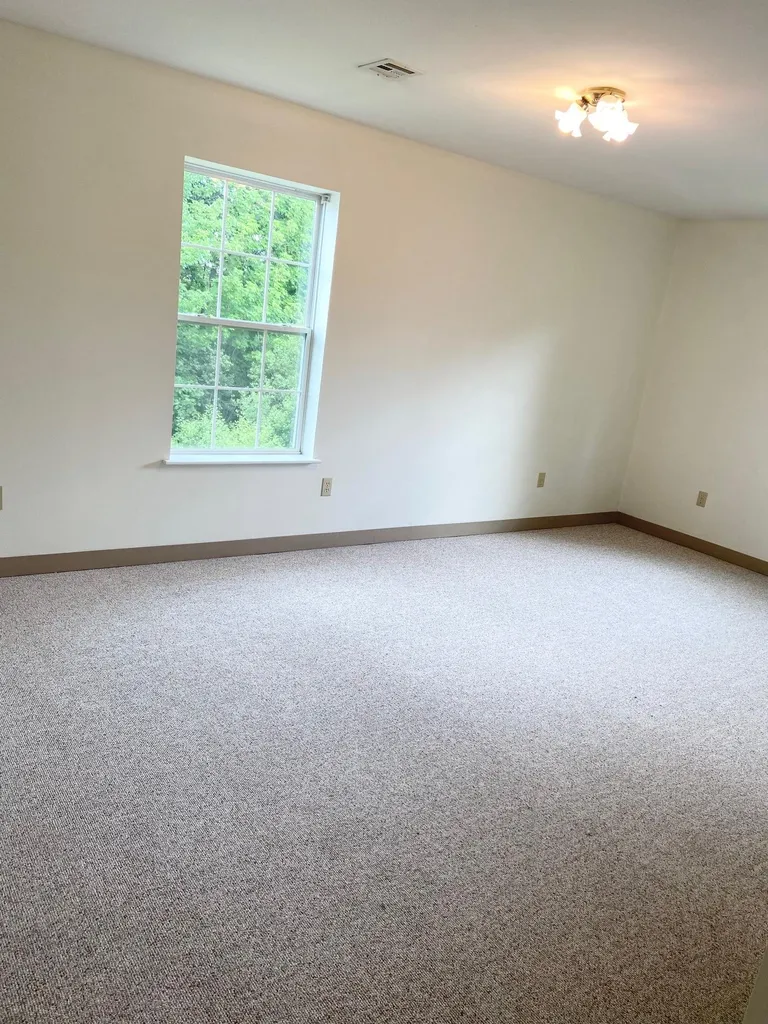 6 Tampa Drive Rochester NH 03867