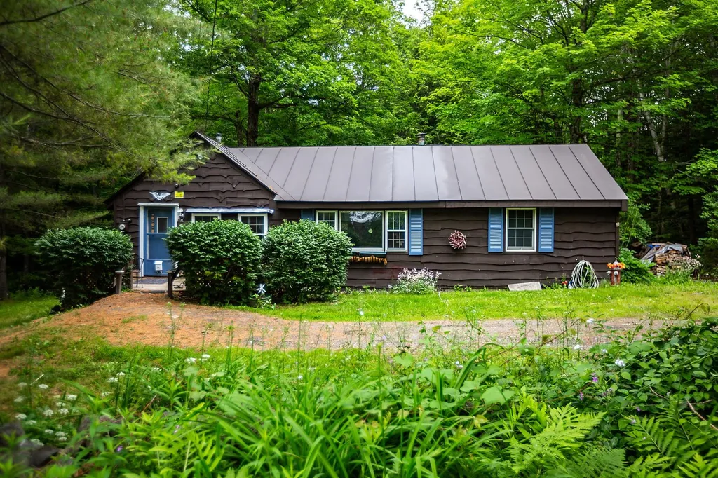 3876 North Road Royalton VT 05068