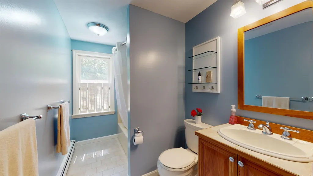 16 Lamington Hill Road Stratham NH 03885