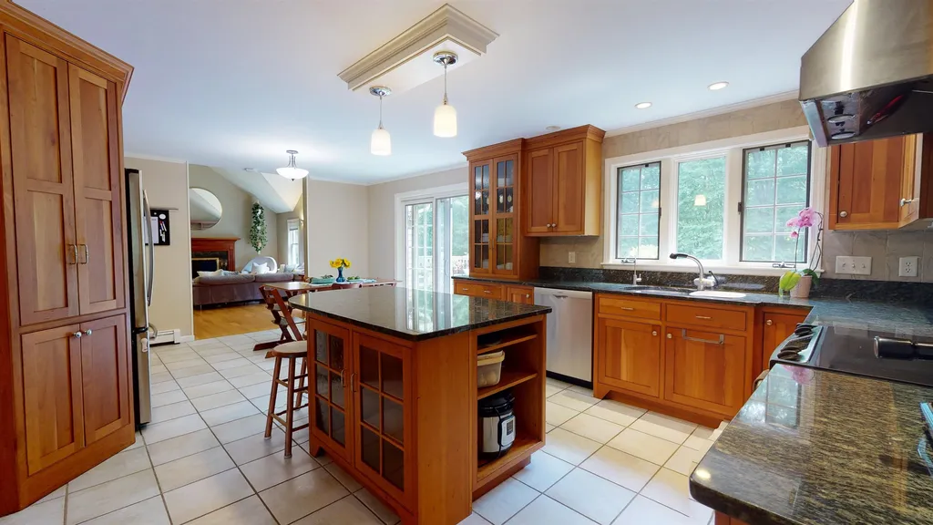 16 Lamington Hill Road Stratham NH 03885
