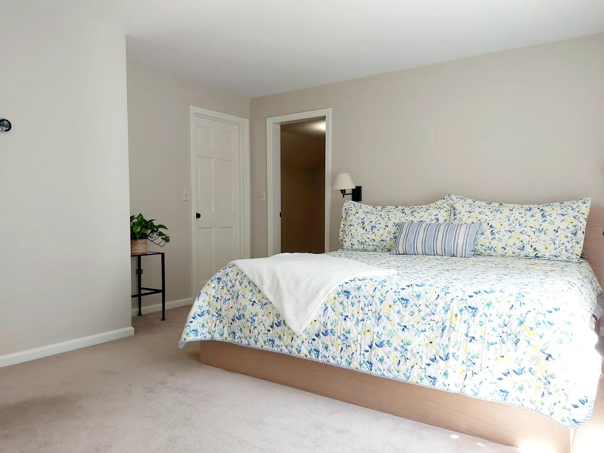 16 Lamington Hill Road Stratham NH 03885