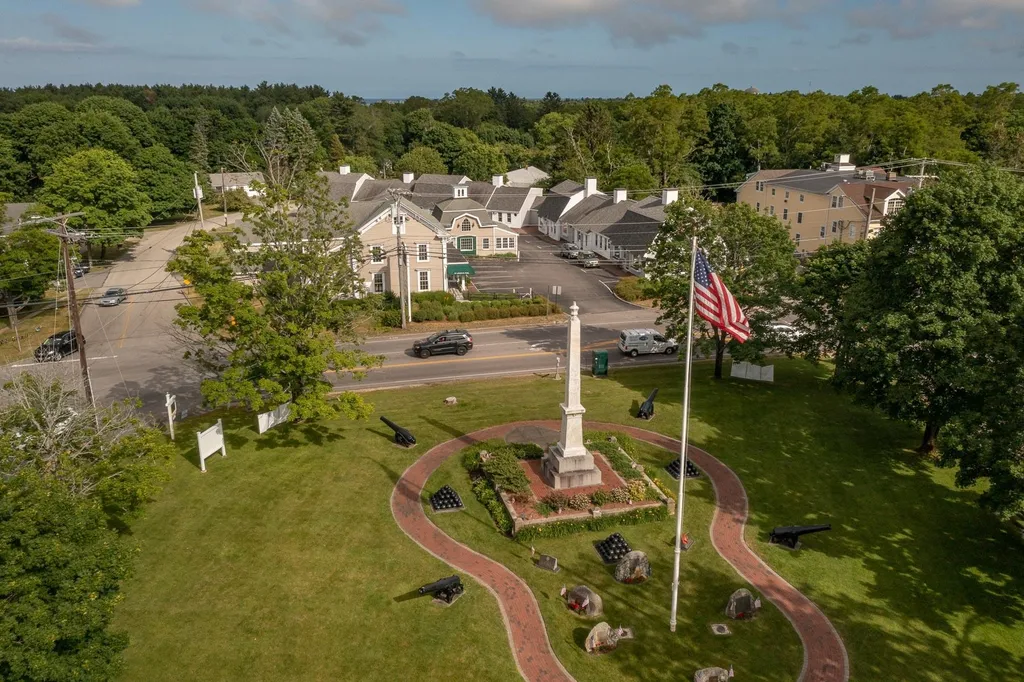 87 Lafayette Road Hampton Falls NH 03844