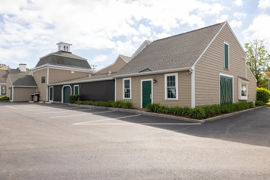 87 Lafayette Road Hampton Falls NH 03844