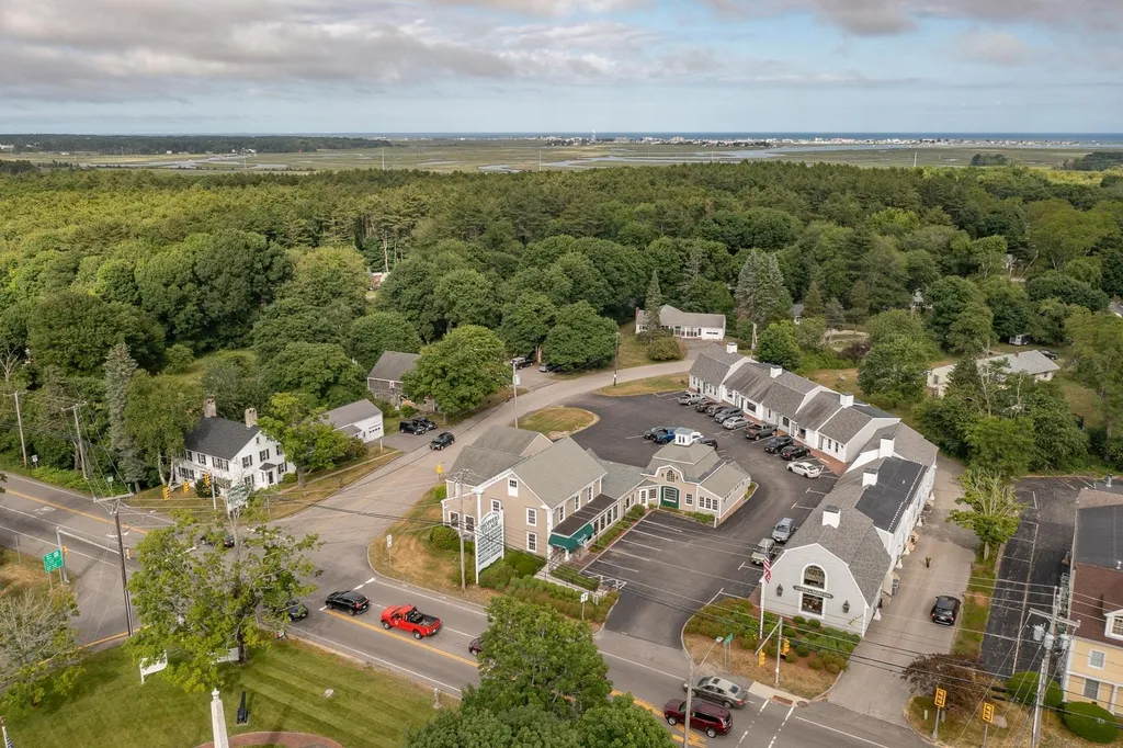 87 Lafayette Road Hampton Falls NH 03844