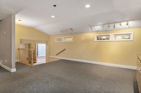 87 Lafayette Road Hampton Falls NH 03844