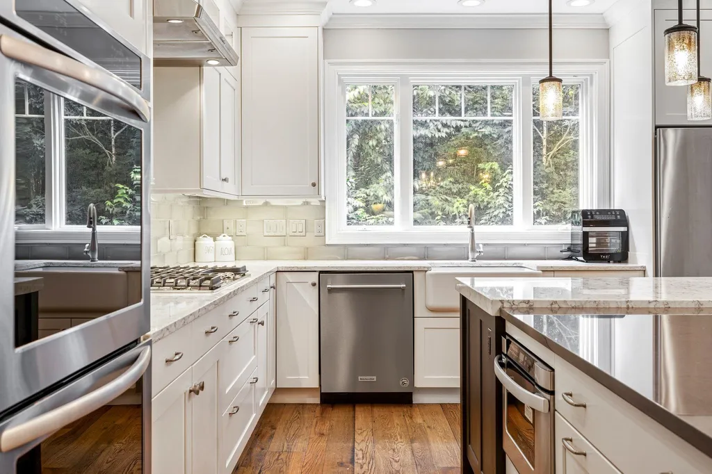 17 Pigeon Hill Road Brookline NH 03033