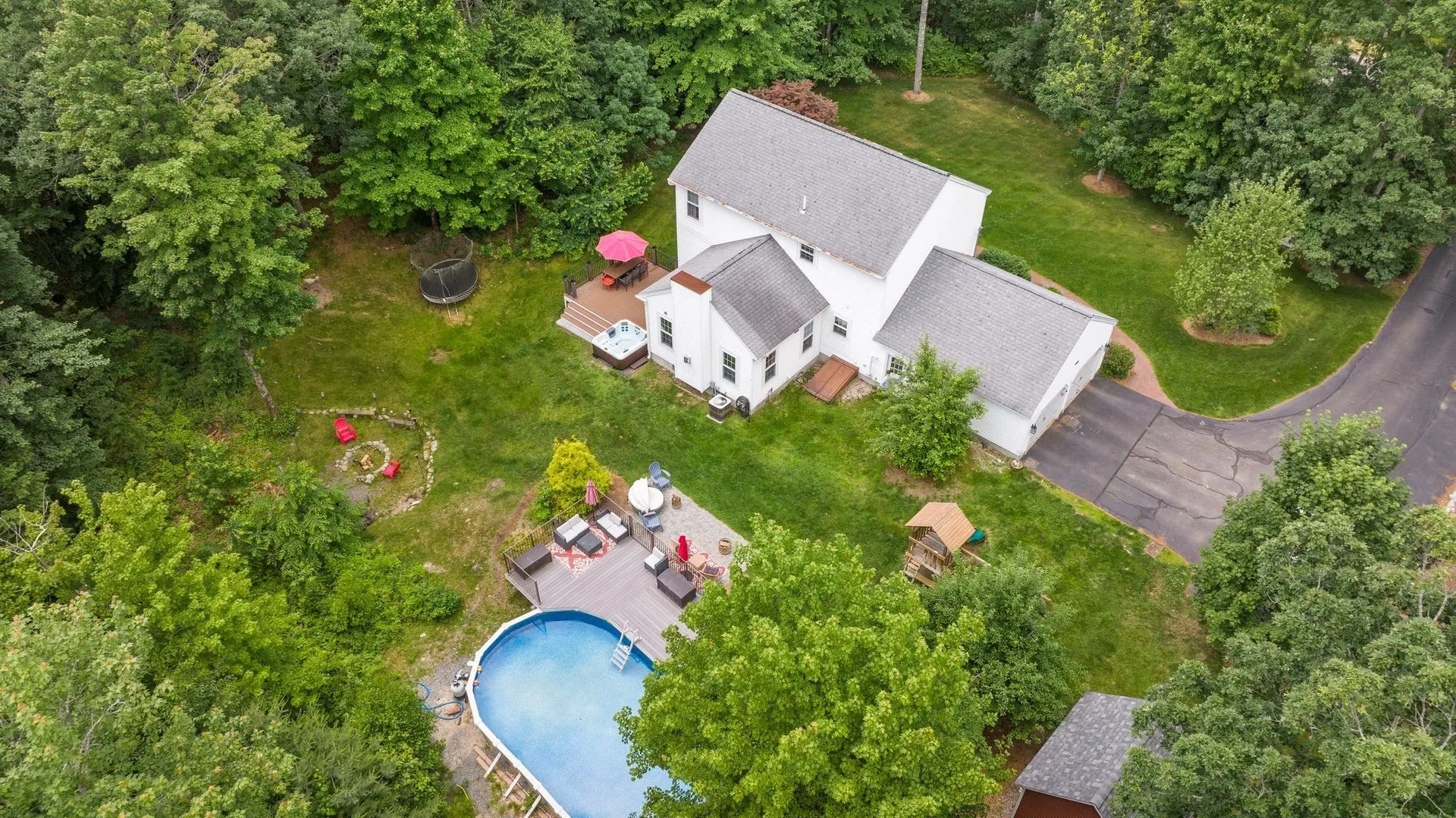 17 Pigeon Hill Road Brookline NH 03033